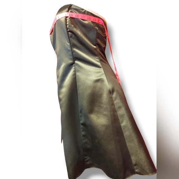 Black and white tuxedo style dress - Picture 5 of 10